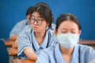 TP.HCM mục tiêu đã rõ, Hà Nội bao giờ mới giảm áp lực thi lớp 10 cho học sinh?