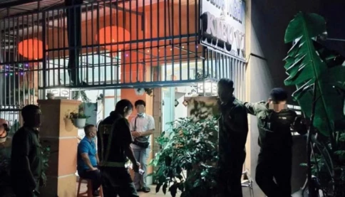 Cô gái tử vong bất thường trong nhà nghỉ