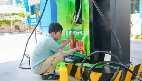 PVOIL triển khai bán xăng E10 tại gần 1.000 cửa hàng trên toàn quốc từ 15/5
