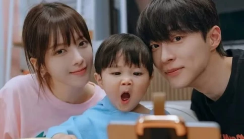 Chòm sao tuần mới 18/5 - 24/5: Kim Ngưu siết lại chi tiêu, Cự Giải đón tín hiệu tích cực