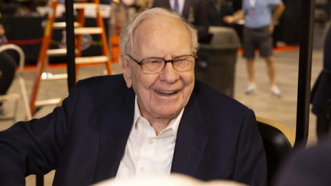 Tại sao huyền thoại đầu tư Warren Buffett gợi ý nên đọc bài thơ thế kỷ 19 khi cổ phiếu “đỏ sàn”