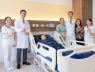 Hai chị em Việt kiều chữa ở nước ngoài mãi không khỏi, về nước bất ngờ đi lại sau 24 giờ phẫu thuật