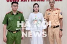 Thôi xong! Sẽ xử lý nghiêm người phụ nữ xúc phạm, hành hung tài xế ô tô sau va chạm ở Hà Nội