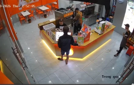 Công an vào cuộc vụ nam thanh niên hành hung nữ nhân viên quán trà sữa ở Bắc Ninh