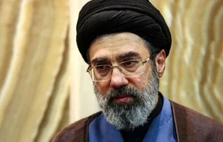 Lãnh đạo tối cao Iran ra lệnh uranium gần cấp độ chế tạo vũ khí phải được giữ lại trong nước