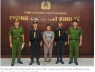 Vì sao chỉ nuôi vài con chim công trong khuôn viên riêng mà vẫn bị khởi tố hình sự?