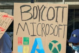 Đúng dịp kỷ niệm 50 năm: Nhân viên Microsoft tố công ty 'tiếp tay diệt chủng'