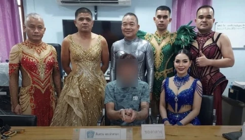 Cảnh sát Thái Lan mặc váy, giả làm vũ công để bắt nghi phạm ma túy
