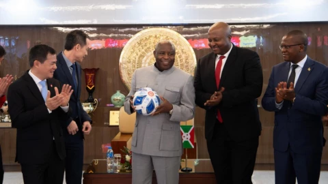 Tổng thống Burundi thăm và làm việc tại Tập đoàn Viettel