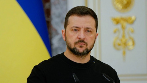 Tổng thống Ukraine bất ngờ tung lời cảnh báo sắc lạnh khiến Nga chao đảo về lệnh ngừng bắn