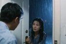 Đêm mưa, vợ cũ quay lại, rồi bỏ chạy chỉ sau vài phút ***