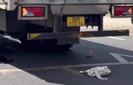 Xót xa vụ nữ sinh lớp 9 tử vong dưới bánh xe tải ở Đắk Lắk, sách vở ôn thi vào 10 còn trong cặp