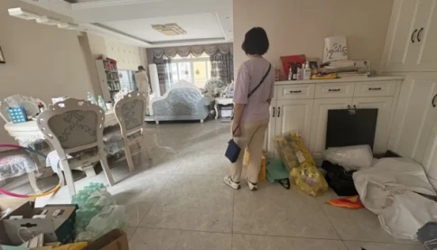 Bi kịch của người đàn ông Trùng Khánh bị bạo hành gia đình: Người thì không còn, thủ phạm nhởn nhơ