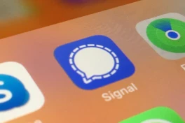 iPhone bị cáo buộc đã để lộ nhà báo về các kế hoạch ném bom tuyệt mật