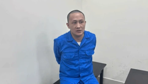 Nổ súng bắn cha dượng giữa ban ngày, người đàn ông lĩnh 16 năm tù