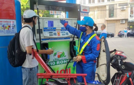 Bộ Công Thương chỉ đạo doanh nghiệp sẵn sàng nguồn cung xăng E10 trước thời điểm áp dụng toàn quốc