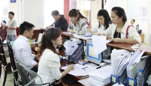Người lao động hưởng lợi khi BHXH cắt giảm hàng loạt giấy tờ hành chính