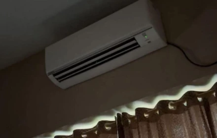 Vợ mang điều khiển điều hòa đi làm khi mẹ chồng đưa các cháu ra chơi hè