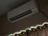 Vợ mang điều khiển điều hòa đi làm khi mẹ chồng đưa các cháu ra chơi hè
