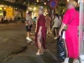 Tranh cãi vụ du khách nước ngoài mặc áo dài phối bikini gây bức xúc ở Hội An