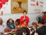 Tình huống chưa bao giờ nghĩ tới: Đề nghị khách tặng "trả lại" con mình 1 lượng vàng ngay tại đám cưới 😂