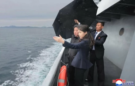 Lãnh đạo Triều Tiên Kim Jong-un ra lệnh cho hải quân đóng tàu khu trục 10.000 tấn.