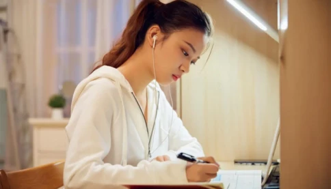 Những phụ nữ có xu hướng ngoại tình thường có chung đặc điểm này, và điều đó khá chính xác