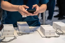 Bank of America: Chi phí iPhone có thể tăng 90% nếu được sản xuất tại Mỹ