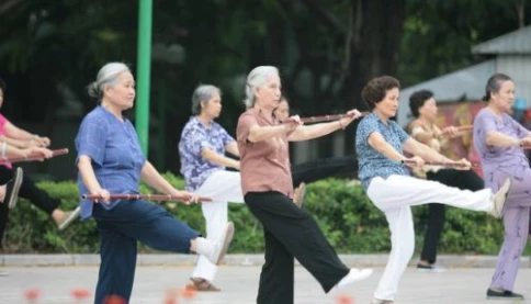 Hà Nội miễn phí thẻ BHYT cho người đủ 60 tuổi trở lên kể từ ngày 01/7/2026