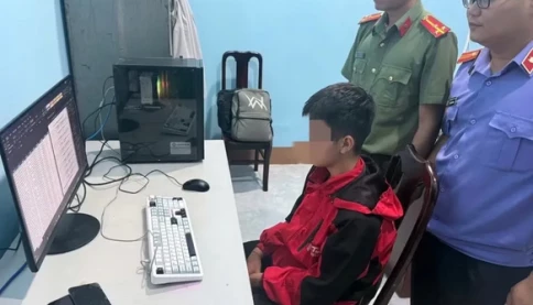 Khởi tố nam sinh lớp 10 xâm nhập hệ thống, bán 20 triệu dữ liệu cá nhân