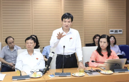 Bí thư xã ở Hà Nội đề xuất mua cho mỗi trưởng thôn một chiếc xe đạp để đi thăm hỏi bà con