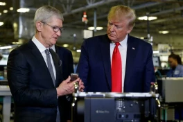 Ông Tump chỉ đích danh Apple: Chê chiến lược 'không bền vững', nhưng hé lộ khả năng miễn thuế