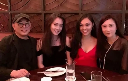 Bốn cô con gái, hai cuộc hôn nhân và một đời sóng gió của ông vua kung fu Lý Liên Kiệt
