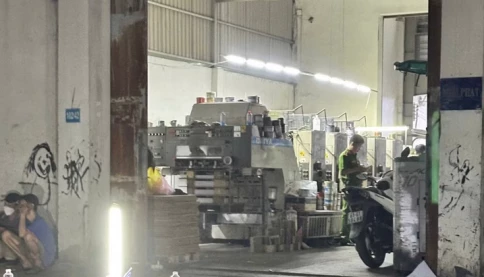Nam công nhân tử vong trong xưởng in ở TPHCM
