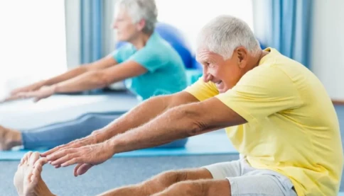 Nam giới sau 60 tuổi vẫn làm được 4 điều này, lão hóa không dám bén mảng