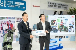 Lô xe máy điện đầu tiên của Honda tới tay giới trẻ Việt