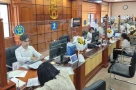 Bài học từ việc cụ bà gần 100 tuổi phải đến phường làm thủ tục hành chính