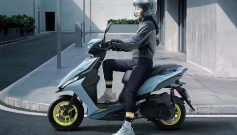 Yamaha ra mắt xe ga mới chỉ nặng 93kg, tiết kiệm gần 58km/lít, được ví như đối thủ mới của Honda Air Blade