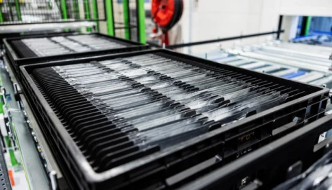 Trung Quốc tạo ra pin lithium “không cháy”, chịu nhiệt tới 300°C