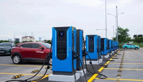 Bộ Công Thương yêu cầu địa phương báo cáo nhu cầu điện cho trạm sạc xe điện