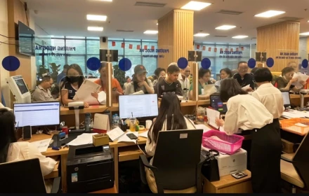 Hà Nội nói gì về vụ cán bộ hành chính từ chối xác nhận ủy quyền cho cụ bà 97 tuổi?