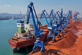 Trung Quốc bắt đầu dùng đến "quân bài chiến lược" để đáp trả chính sách thuế của Mỹ