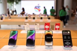 Apple loay hoay giữa hàng loạt chính sách thuế của Donald Trump, vui thì ít lo thì nhiều