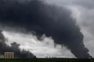 Hạn chế mua hàng, tăng giá, xếp hàng dài: Putin hiếm hoi thừa nhận các cuộc tấn công của Ukraine đã dẫn đến "tình trạng thiếu dầu" của Nga