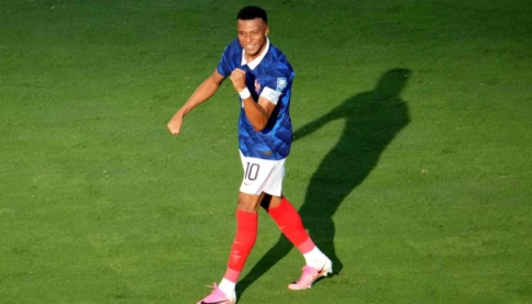 Mbappe ghi 18 bàn thắng trong 18 trận đấu tại World Cup!