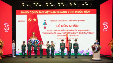 Viettel kỷ niệm 35 năm thành lập, đón nhận Huân chương bảo vệ Tổ quốc hạng Nhất