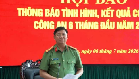 Công an tỉnh Tuyên Quang họp báo, trao đổi thông tin về điều tra vụ điểm Toán cao bất thường