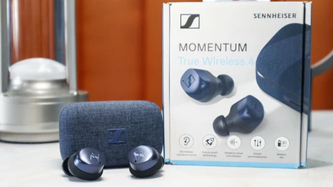 Đánh giá Sennheiser Momentum True Wireless 4 Denim: "Huyền thoại" âm thanh trở lại, "chất chơi" hơn với lớp áo mới!