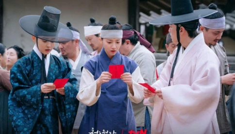 Tử vi tuần mới 6/7 - 12/7: Tuổi Thìn vận may gõ cửa, Tuổi Ngọ giữ vững phong độ chờ bứt phá