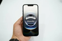 Tưởng siêu "phế" nào ngờ mẫu iPhone này lại trở thành 'át chủ bài' giúp Apple vượt Samsung, dẫn đầu thị trường smartphone toàn cầu Quý 1/2025